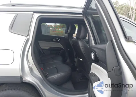 2023 Jeep Compass Limited 4X4 z USA, uszkodzony, nr VIN 3C4NJDCN2PT537581